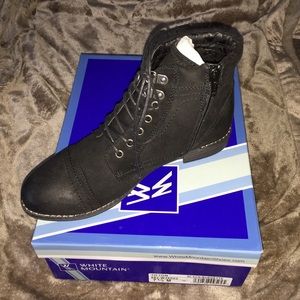 White mountain ankle boots